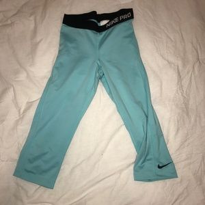 Nike Pro Cropped Legging